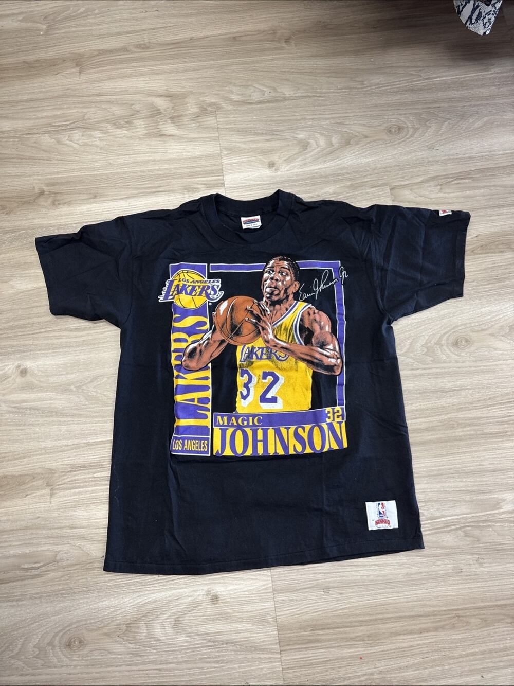 ULTRA RARE VINTAGE 1991 MAGIC JOHNSON LA LAKERS "STAT CARD" T-SHIRT 🔥🔥